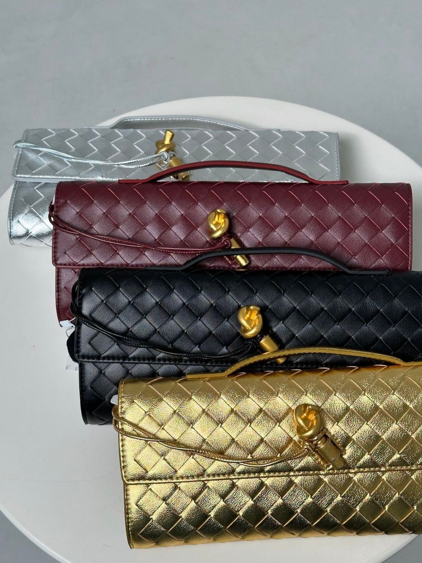 Pochette tressée Anna™